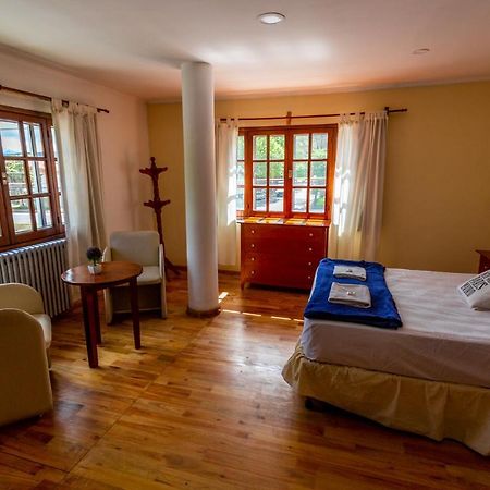 Hostel Pinto Terraza Esquel Zewnętrze zdjęcie