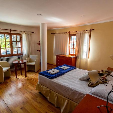 Hostel Pinto Terraza Esquel Zewnętrze zdjęcie