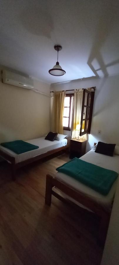 Hostel Pinto Terraza Esquel Zewnętrze zdjęcie