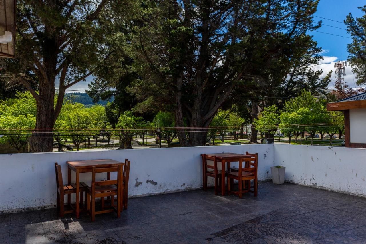 Hostel Pinto Terraza Esquel Zewnętrze zdjęcie