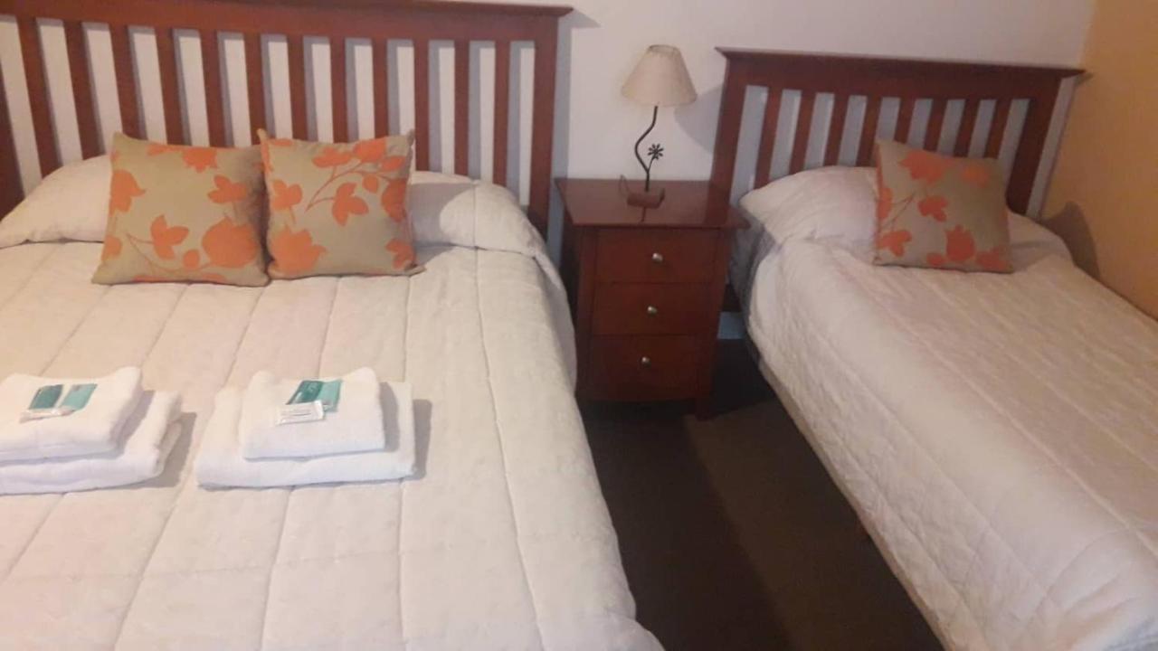 Hostel Pinto Terraza Esquel Zewnętrze zdjęcie