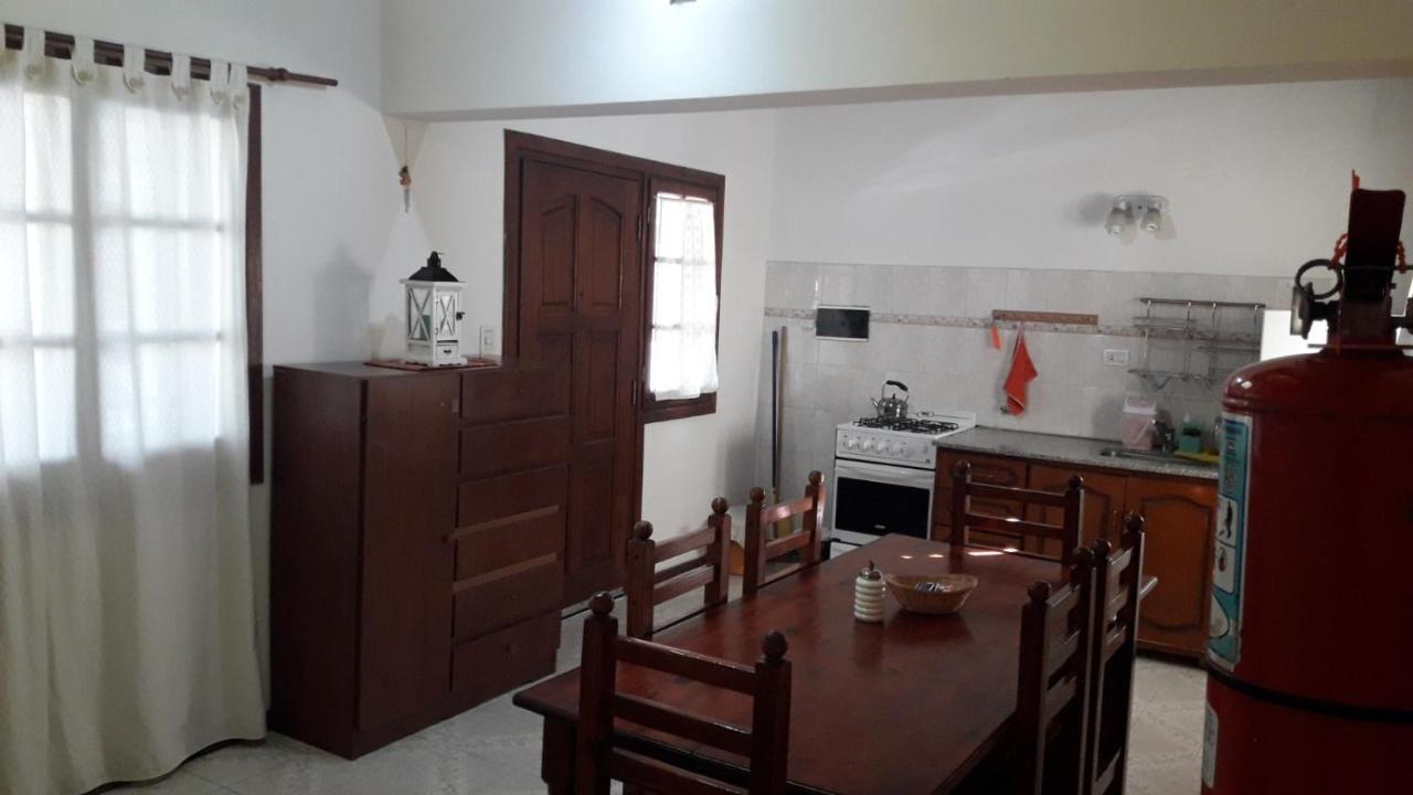 Hostel Pinto Terraza Esquel Zewnętrze zdjęcie